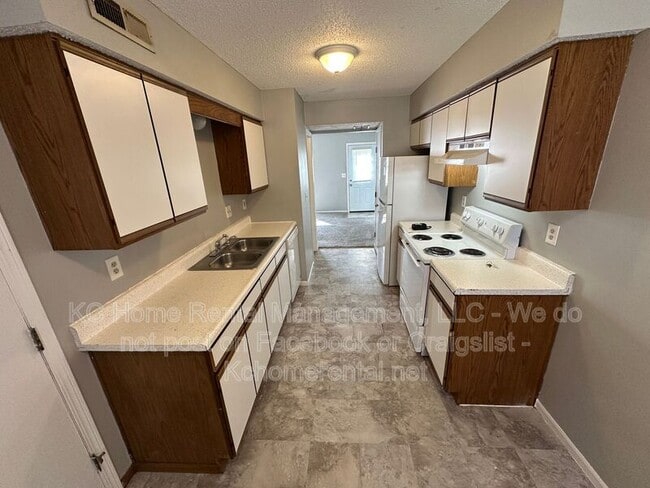506 Sky Vue Dr
