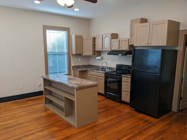 Photo - 521 Grove Ave Unit 521 B