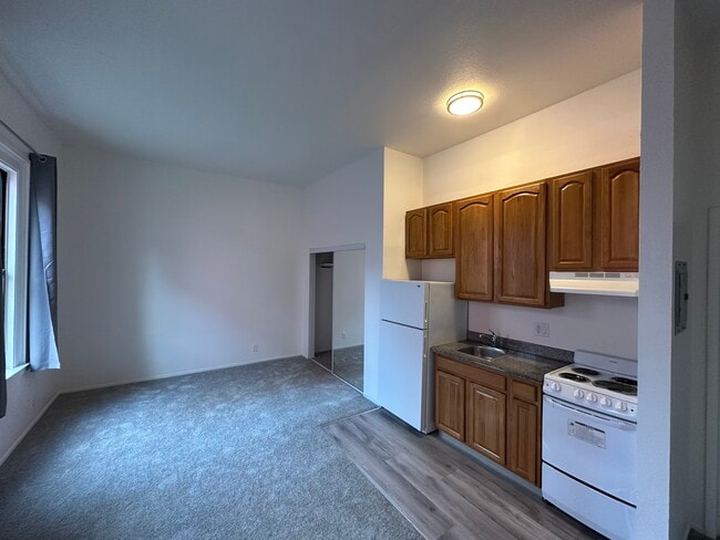 Sutter Street Apartments