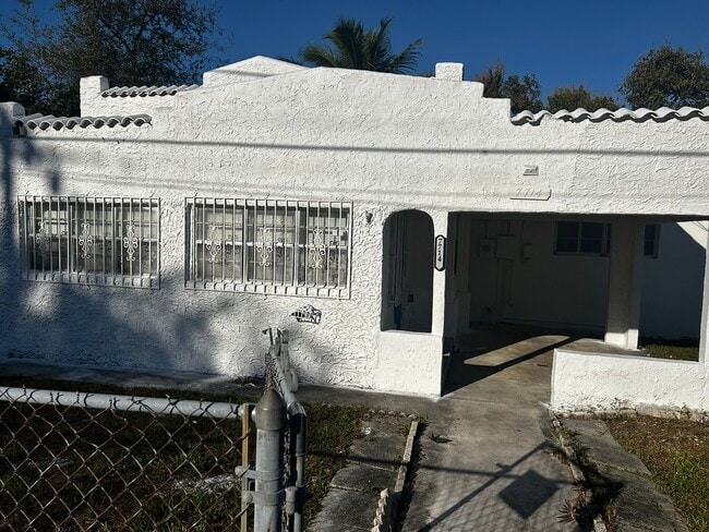 Building Photo - 7714 NW 5th Ave