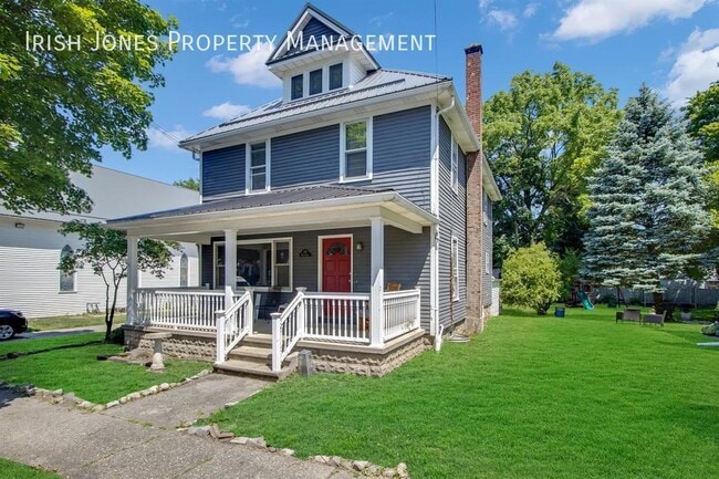 Photo - 172 Main St