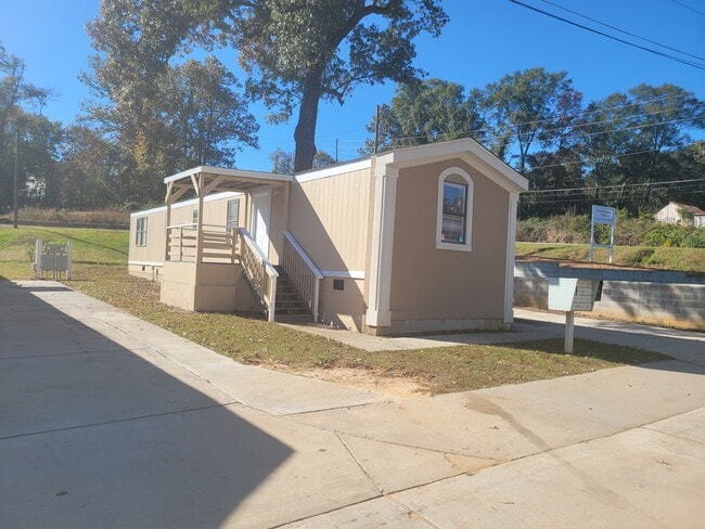 Photo - 716 N Houston Lake Blvd