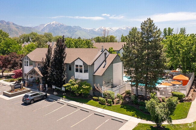 Leasing Office at Cottonwood Apartments - Cottonwood Apartments