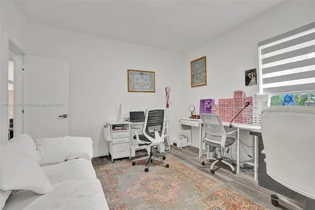 Photo - 3784 Sheridan Ave