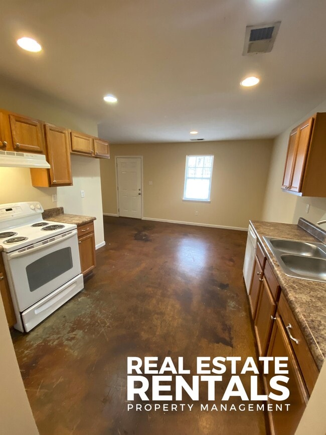 Photo - 1817 Emanuel Ave