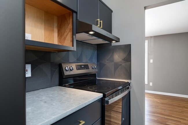 Photo - 1050 Brooklawn Dr