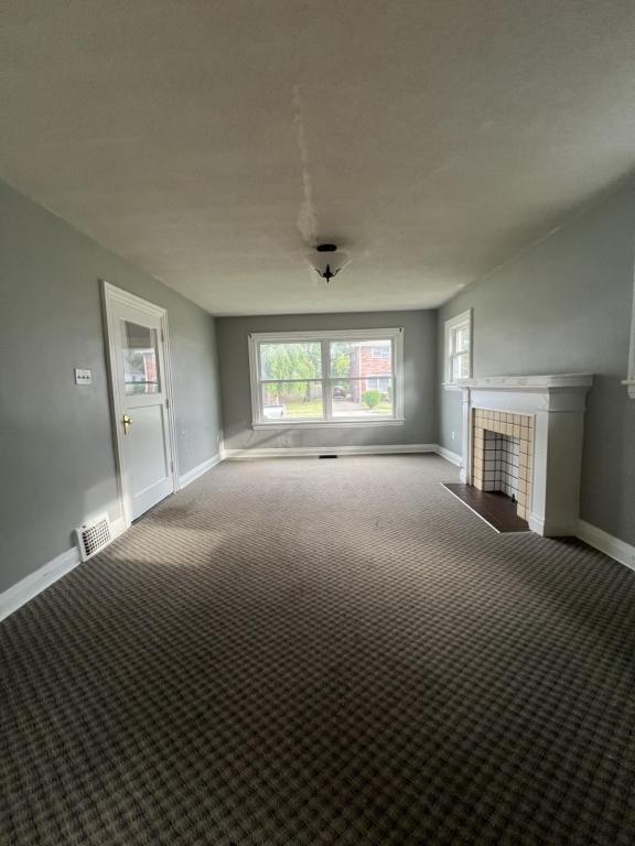 Photo - 233 E 33rd St