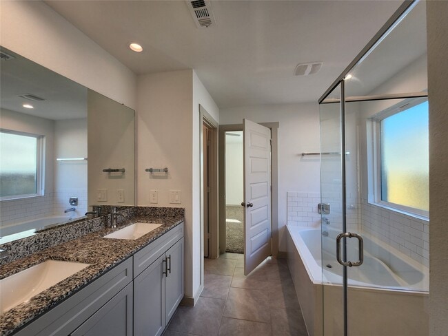 Building Photo - 4934 Natchez Trce