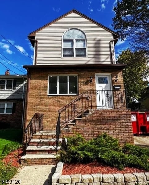 Building Photo - 1029 Chandler Ave Rental