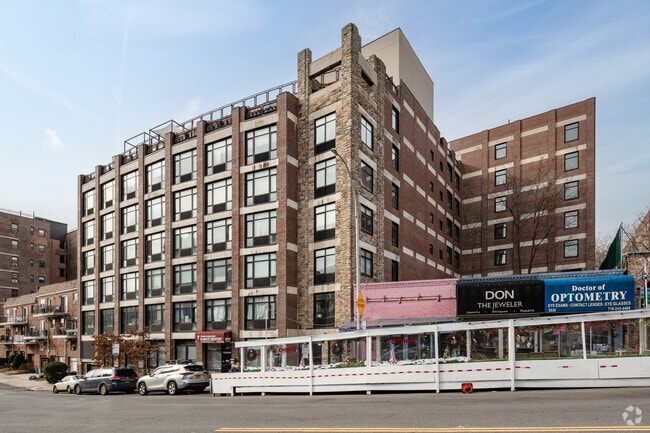 Photo - Cambridge Mews Condominium