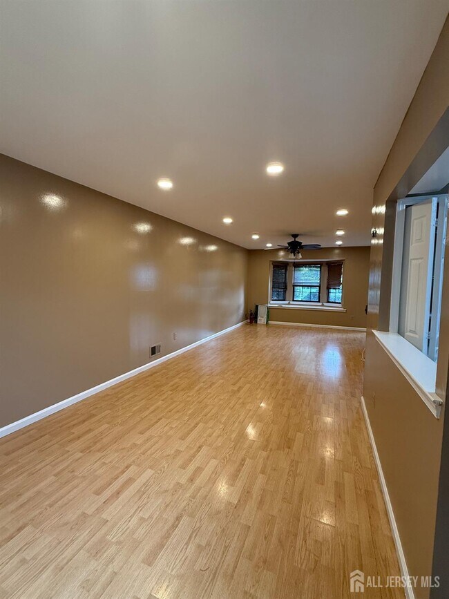 Photo - 2802 Deerfield Dr Townhome