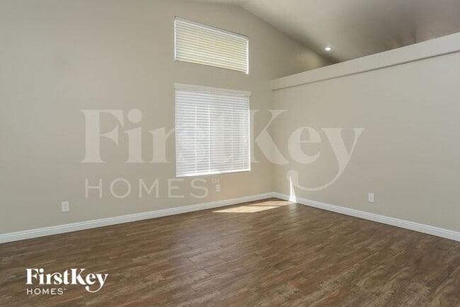 Photo - 4705 Crimson Leaf Dr