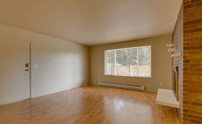 Photo - 3213 21st Ave W Unit Apt 1