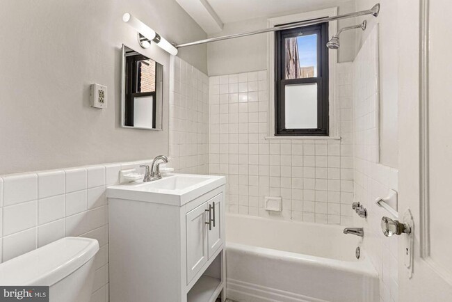 Photo - 1010 25th St NW Apartment Unit 711