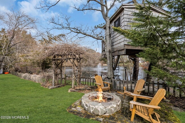 Photo - 375 Kildare Dr