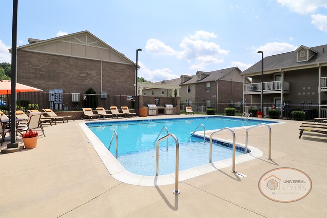 Pool - The Villas at River Bend Apartments