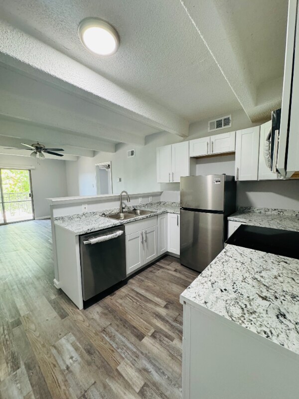 Photo - 6011 Melody Ln Apartment Unit 302