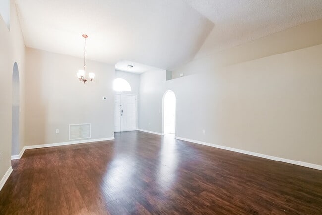 Photo - 3837 Cinnamon Fern Loop