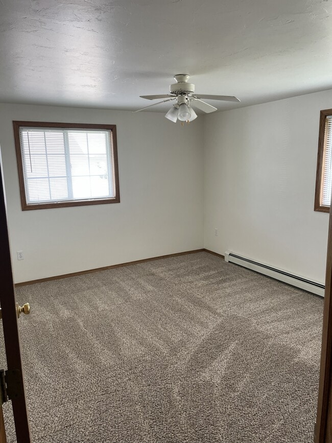 Photo - Crown Suites