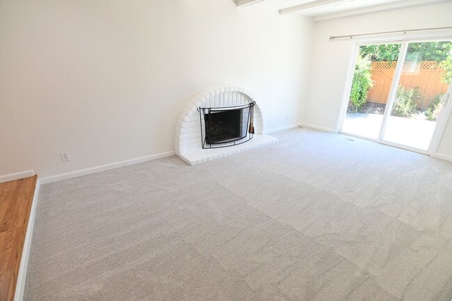 Photo - 5659 Lathrop Dr