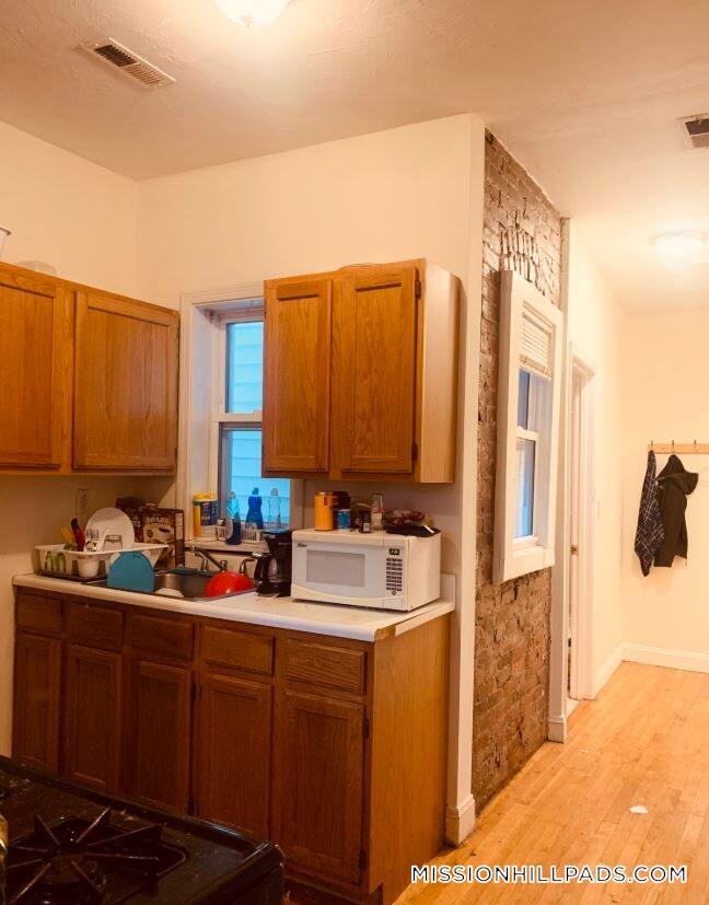 Photo - 733 Parker St Unidad 2