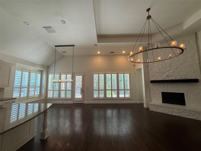 Photo - 900 Colby Dr