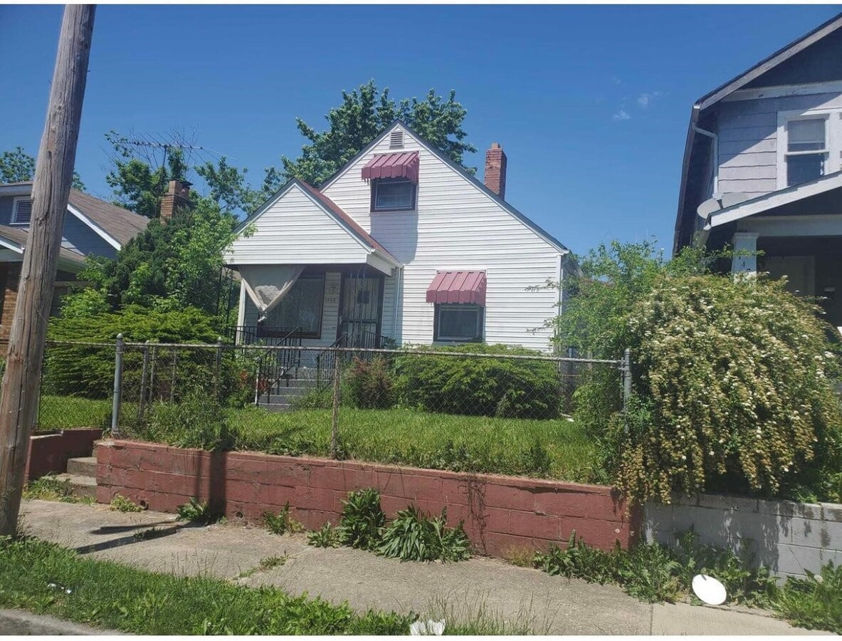 Photo - 1468 E 26th Ave