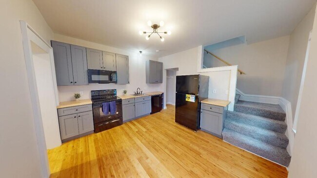 Photo - 678 S Champion Ave