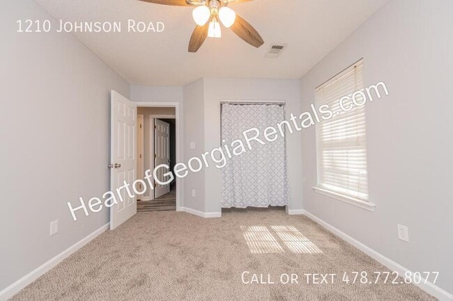 Photo - 1210 Johnson Rd