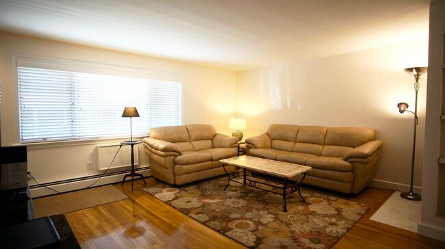 Photo - 148 Cypress St