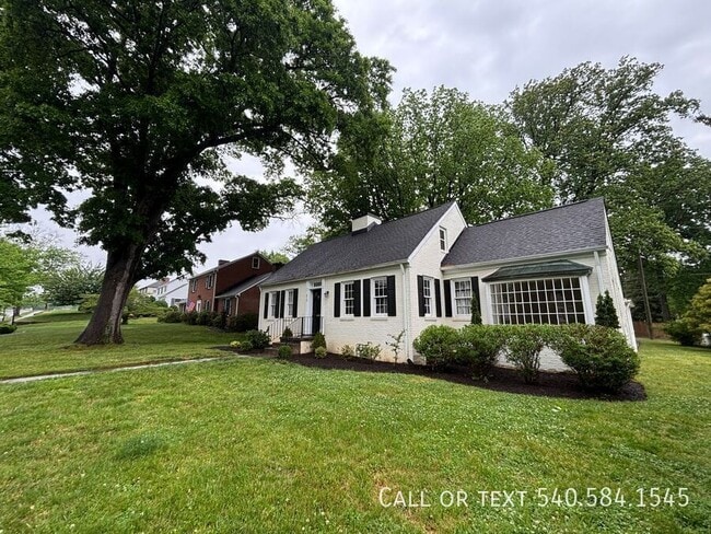 Photo - 210 Locust Ave