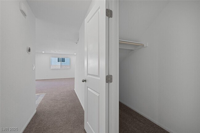 Photo - 9546 Wayfarer Seek Ct