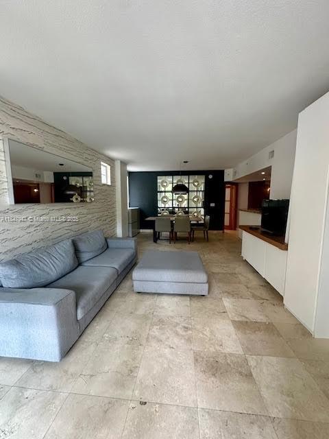 Photo - 140 Meridian Ave Unidad 315
