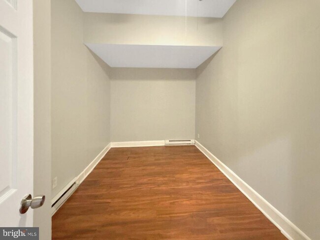 Photo - 1812 McCulloh St Unidad 3