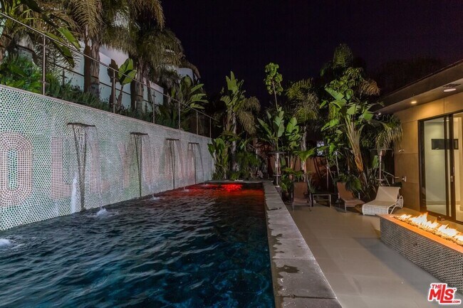 Photo - 6435 Weidlake Dr