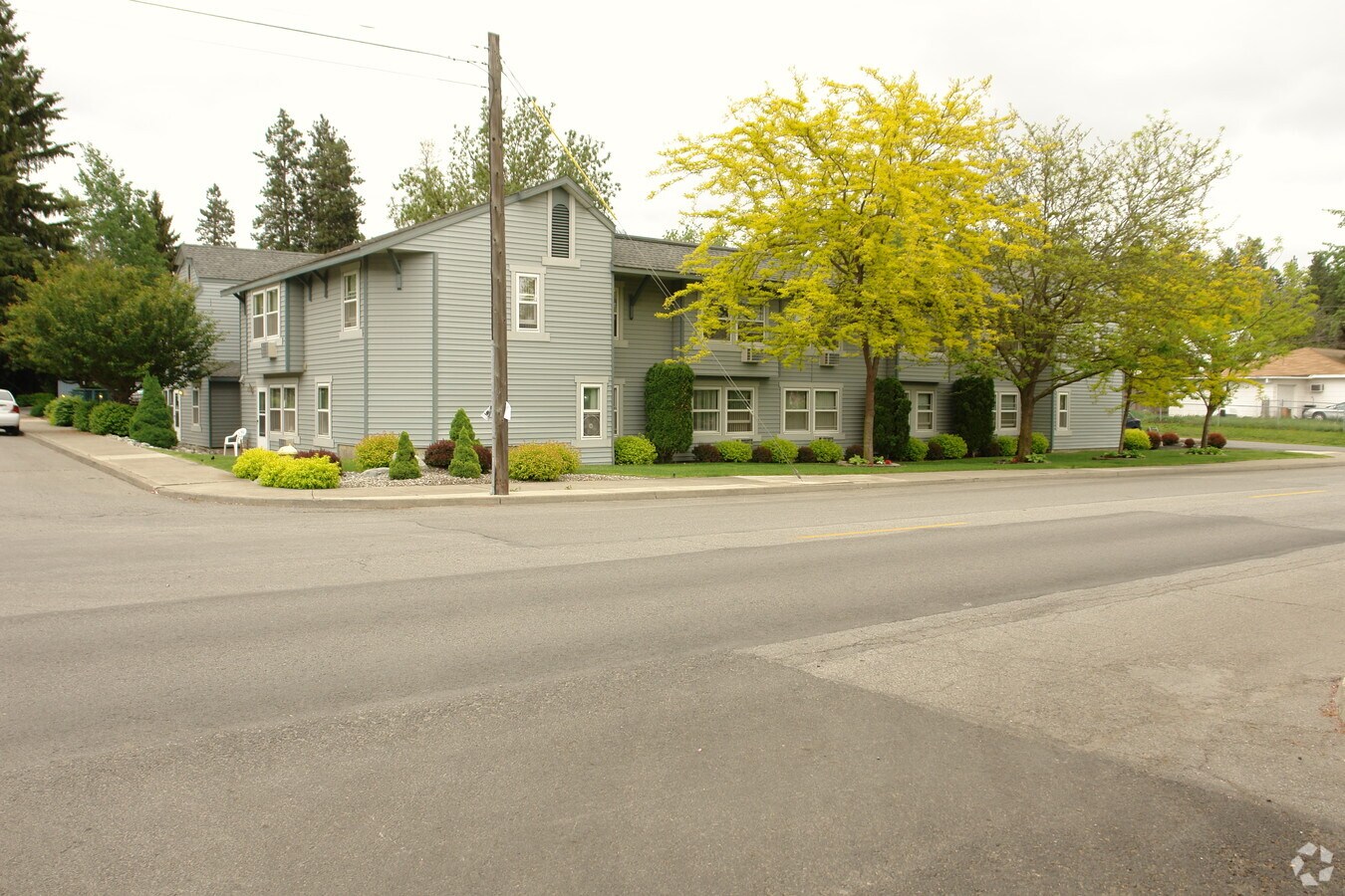 Photo - Lincoln Way Terrace