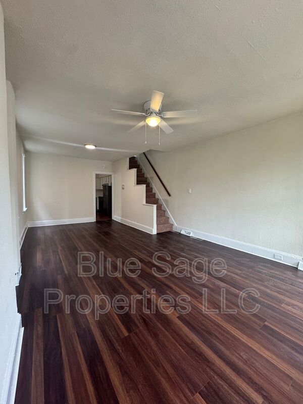 Photo - 758 Saville Ave