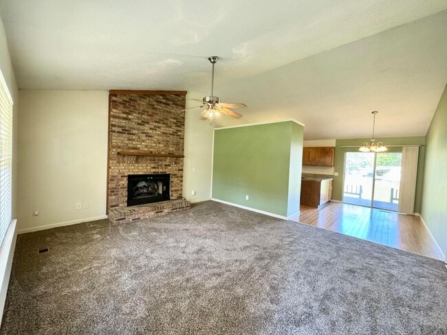 Photo - 5609 Landrum Dr