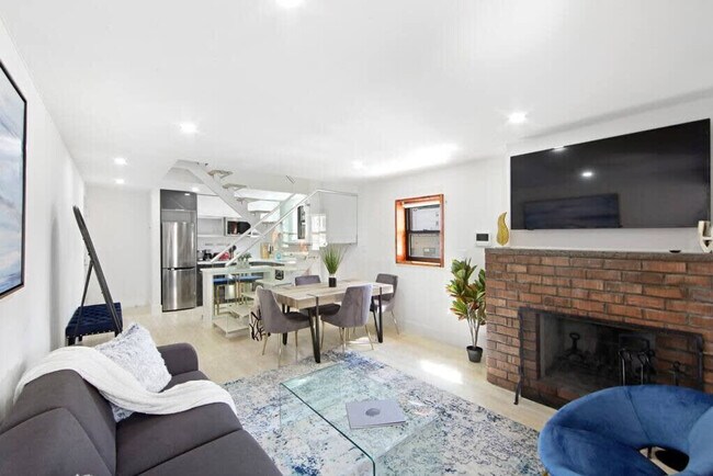 Photo - 244 E 75th St Unidad FL6-ID1021895P