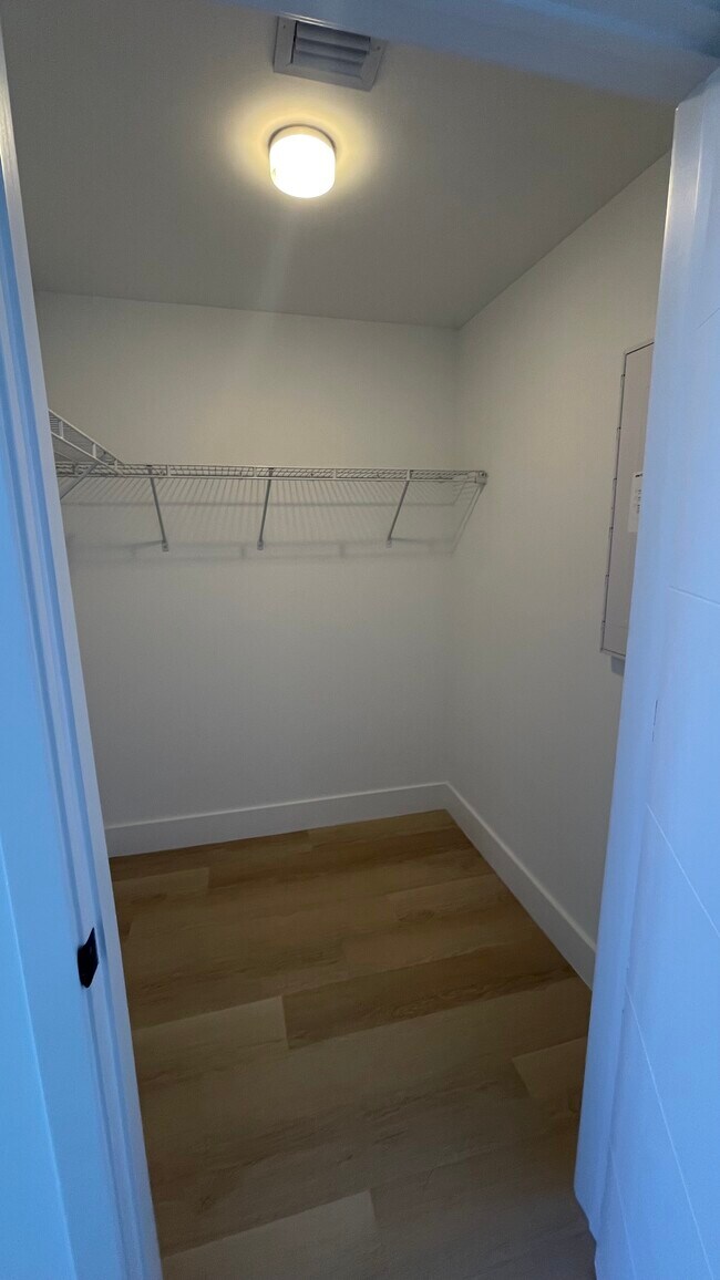 Photo - 2448 NE 184th St Unit B7