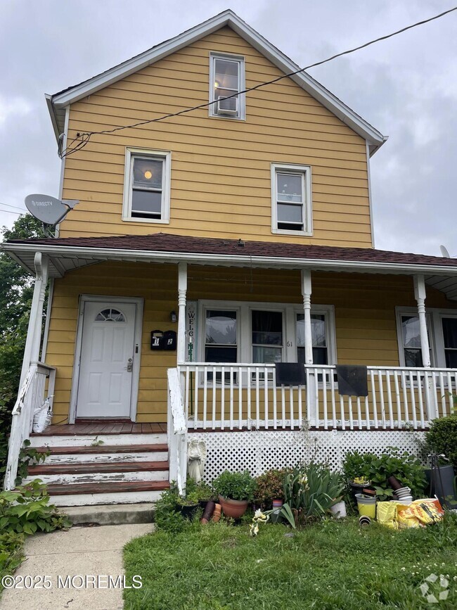Building Photo - 61 Lippincott Ave Unit 2 Rental