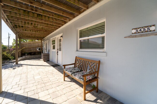 Photo - Pelican Way Unit Apt. B