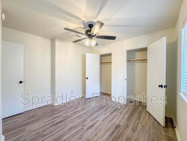 Photo - 2720 Greenbriar Ct