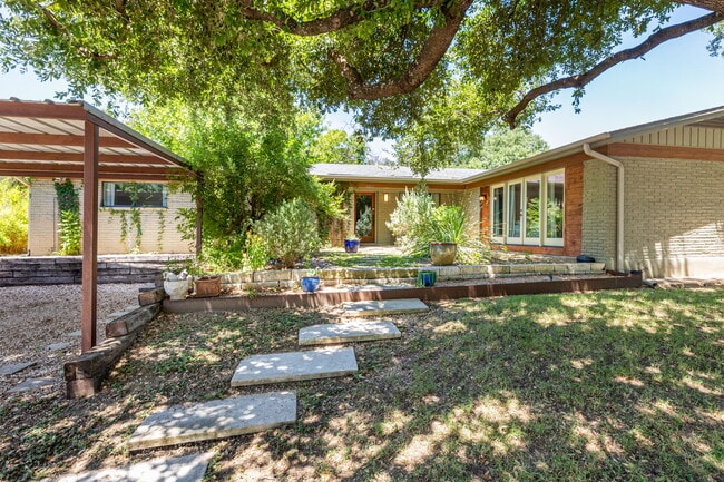 Photo - 2212 East Side Dr