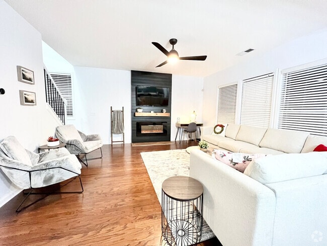 Building Photo - 6046 Barker Landing NE Rental