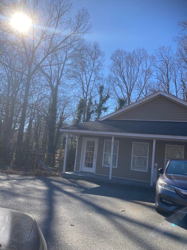 Photo - 2148 Zoo Pkwy Unit A