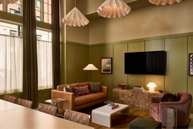 Photo - 41 Martin Luther King Jr Blvd Unidad ID1321210P