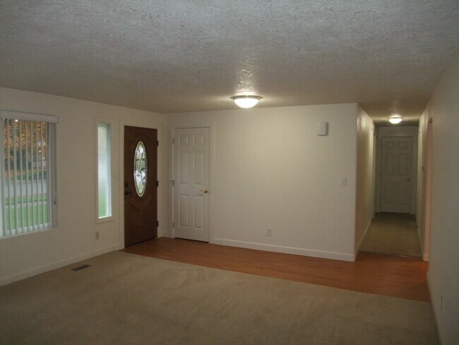 Photo - Very Nice Clean Updated Home in Lebanon