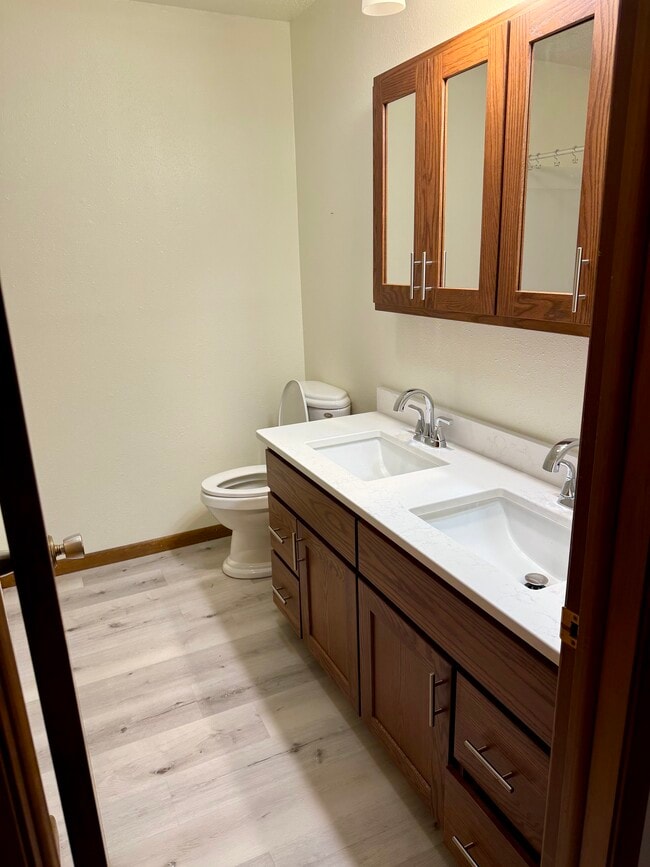 Photo - 111 W Golf Ave