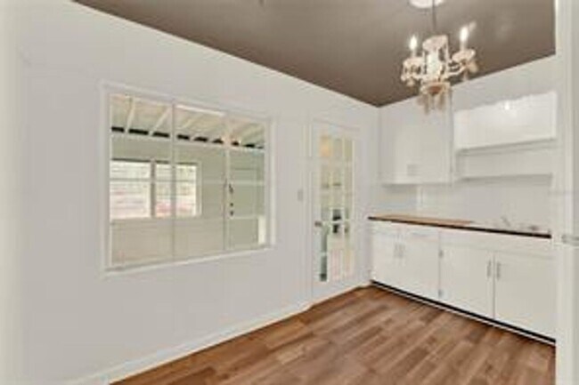 Photo - 1016 Alba Dr Unit College Park 1/2 Duplex